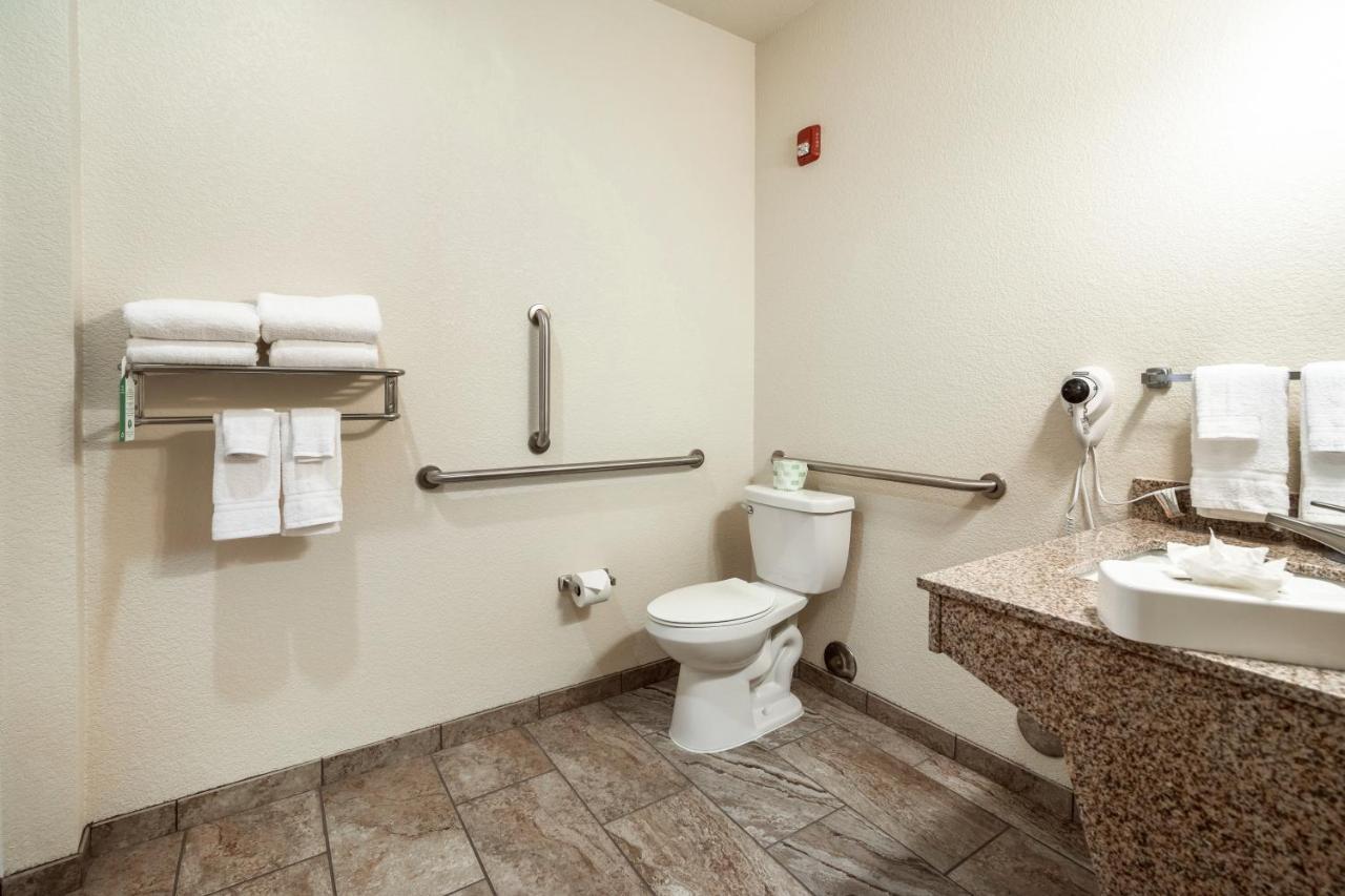 Cobblestone Inn & Suites - Kermit Exterior photo